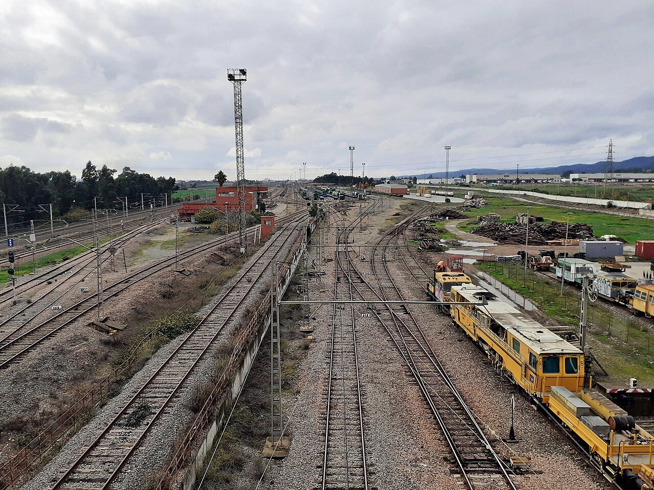 Córdoba with a train to catch: a three-hour route from the station and back
