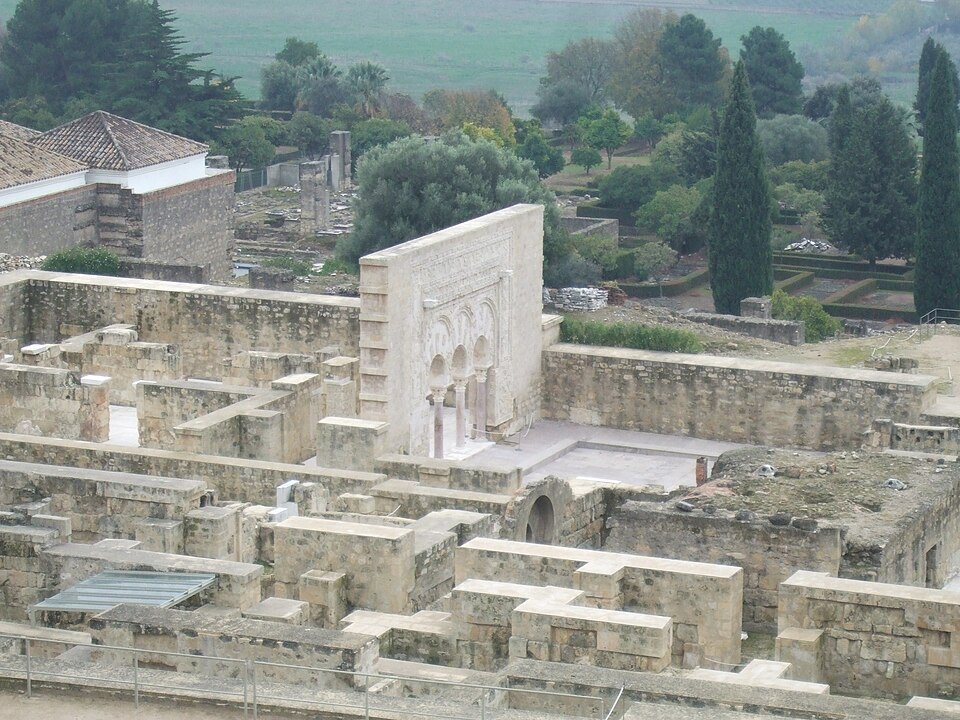 Getting to Medina Azahara: the shuttle, the site museum, and how long it takes