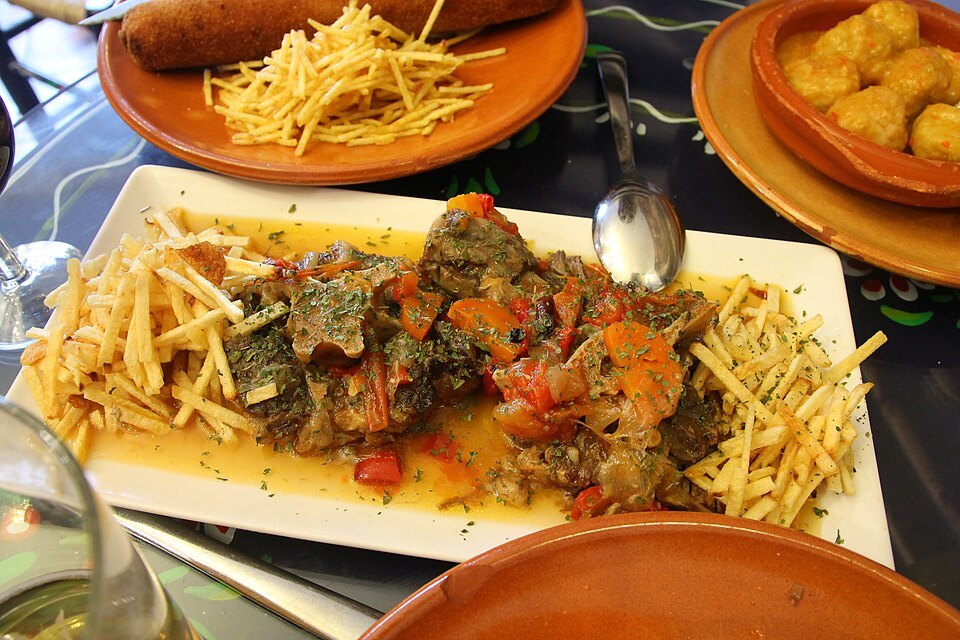 Rabo de toro: oxtail stewed until it falls off the bone, with fried potatoes.