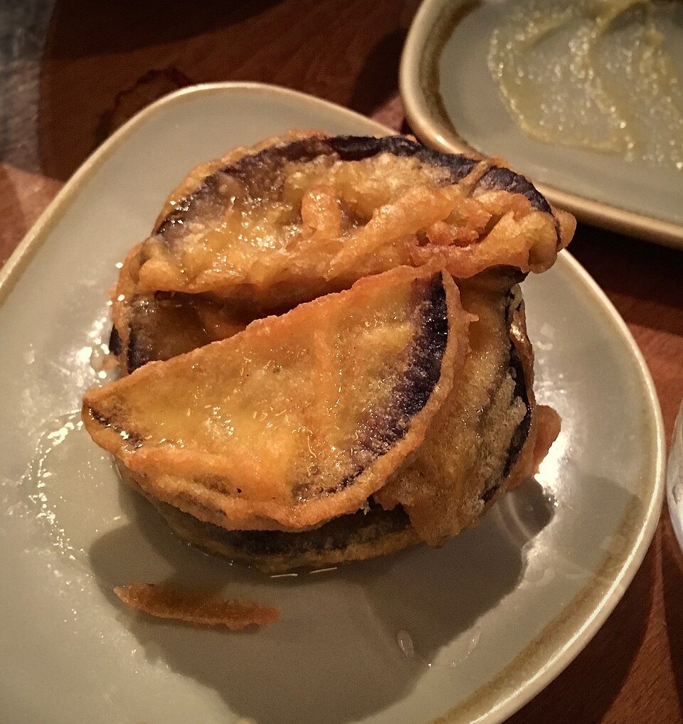 Berenjenas con miel: aubergine fried crisp and poured with cane syrup.