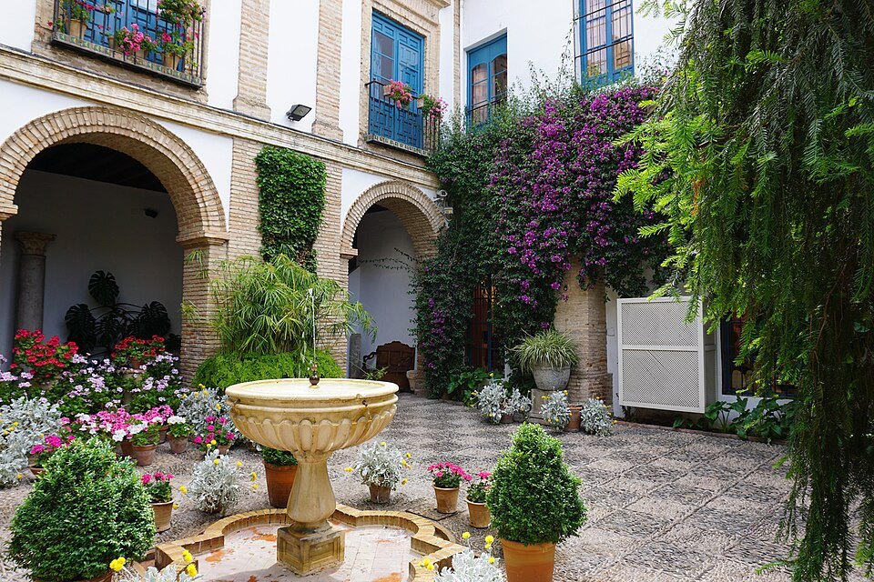 The Patios of San Basilio